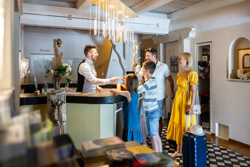 Check-In im Familienhotel Lacknerhof in Flachau