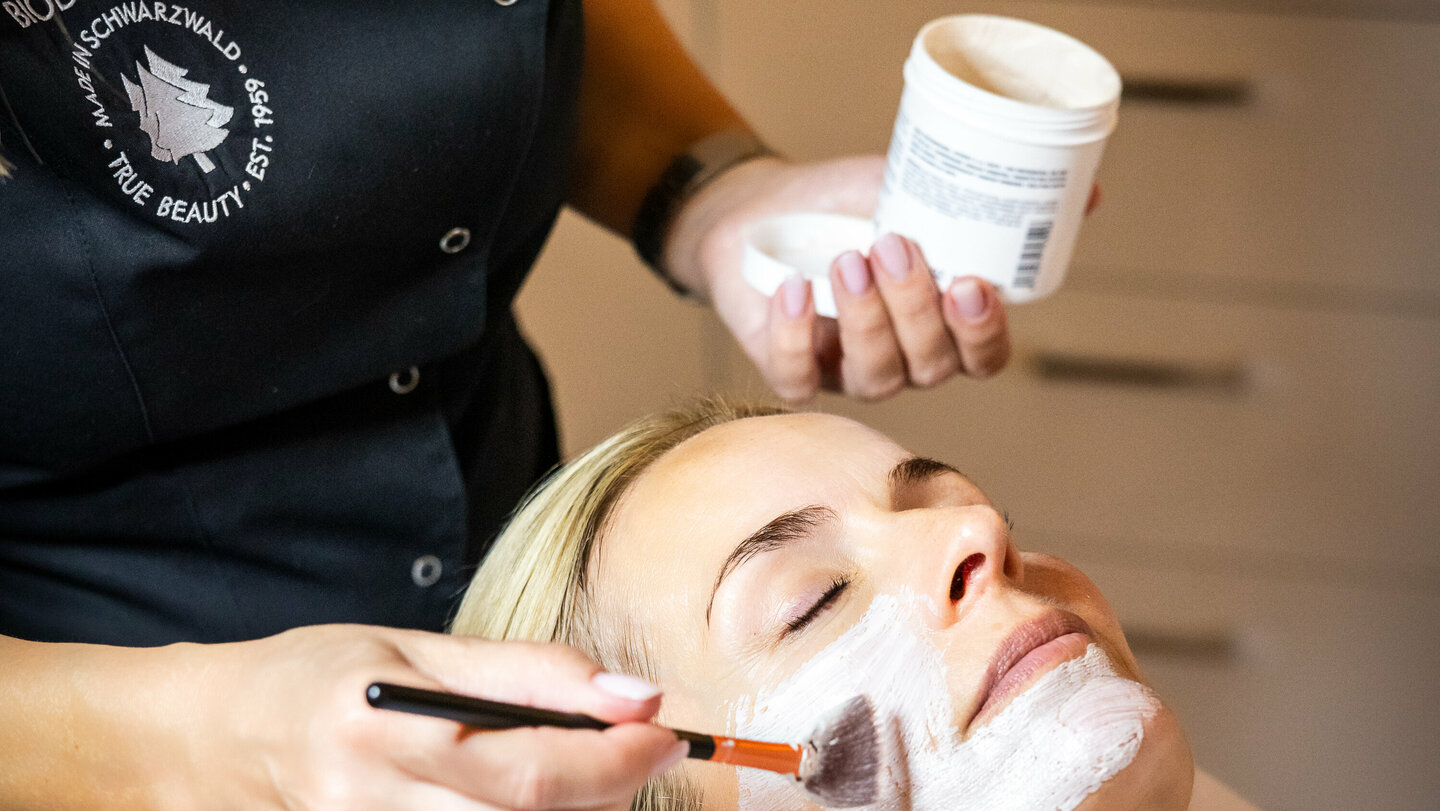 Numerous beauty & wellness treatments for your well-being
