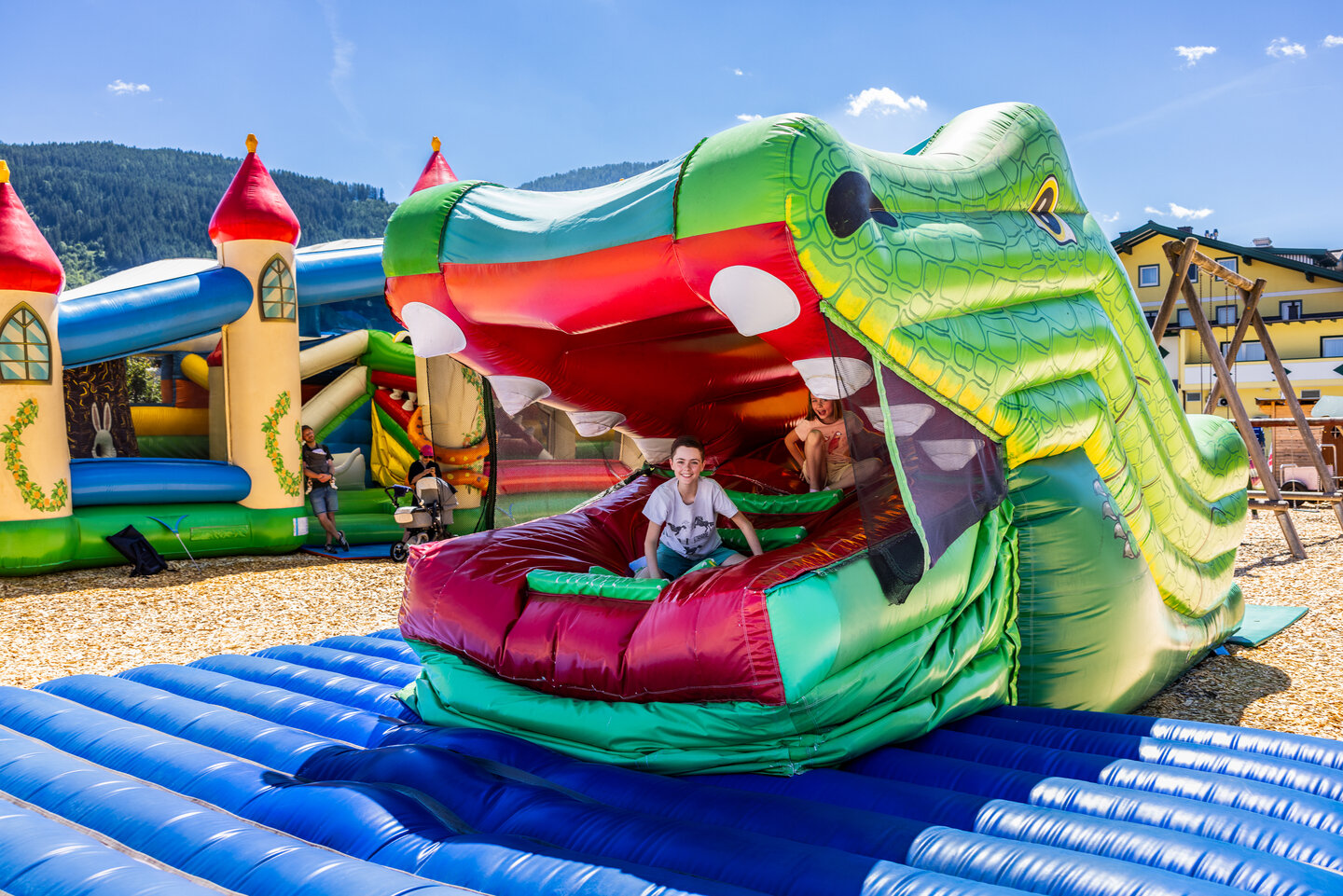 Großer Outdoor-Kinderspielplatz im Adventure-Park Flachau